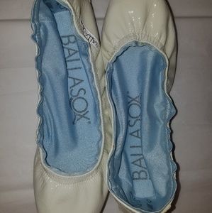 BellaSox Shoes